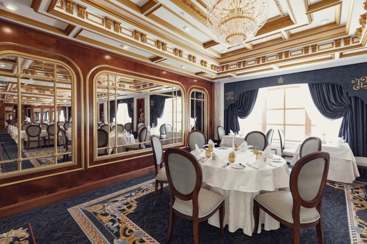 Tsar Palace Luxury Hotel & Spa Pushkin Exterior photo